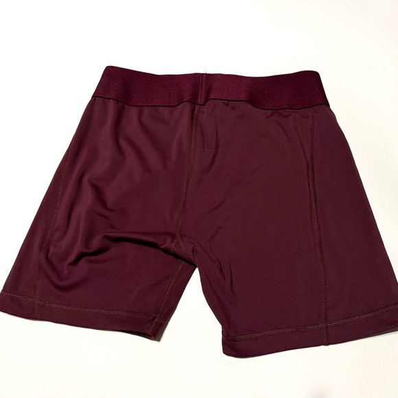 Adidas Women’s Maroon Athletic Shorts Size M Workout Gym Activewear - Picture 3 of 3
